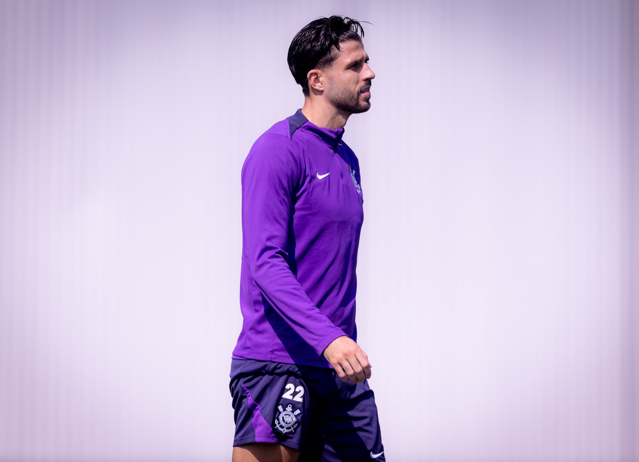 Corinthians oficializa rescisão com Héctor Hernández e projeta economia milionária