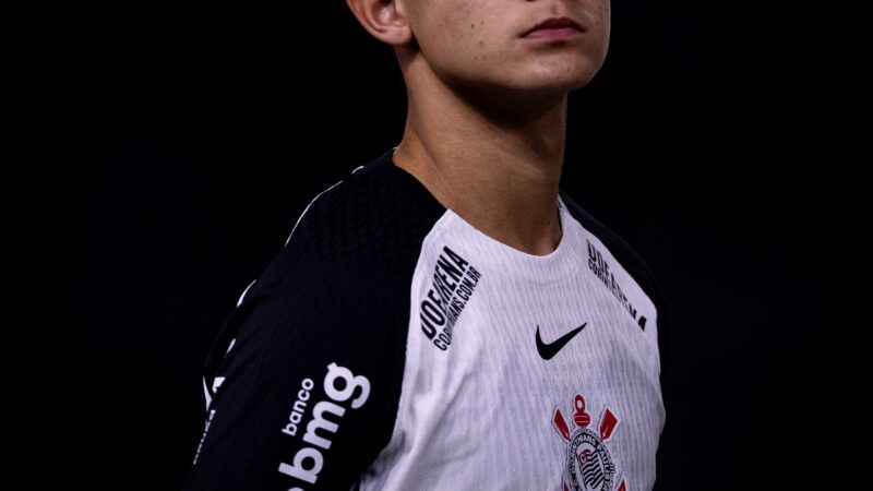 Trio do Corinthians retorna à base para jogar Copinha e busca resgatar prestígio com Dorival