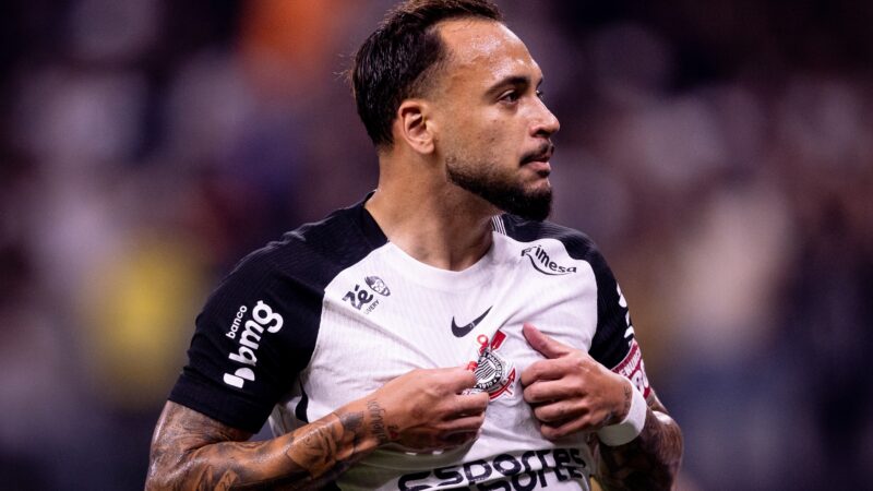 Maycon e Shakhtar aceitam proposta do Atlético-MG, e meio-campista deixa o Corinthians