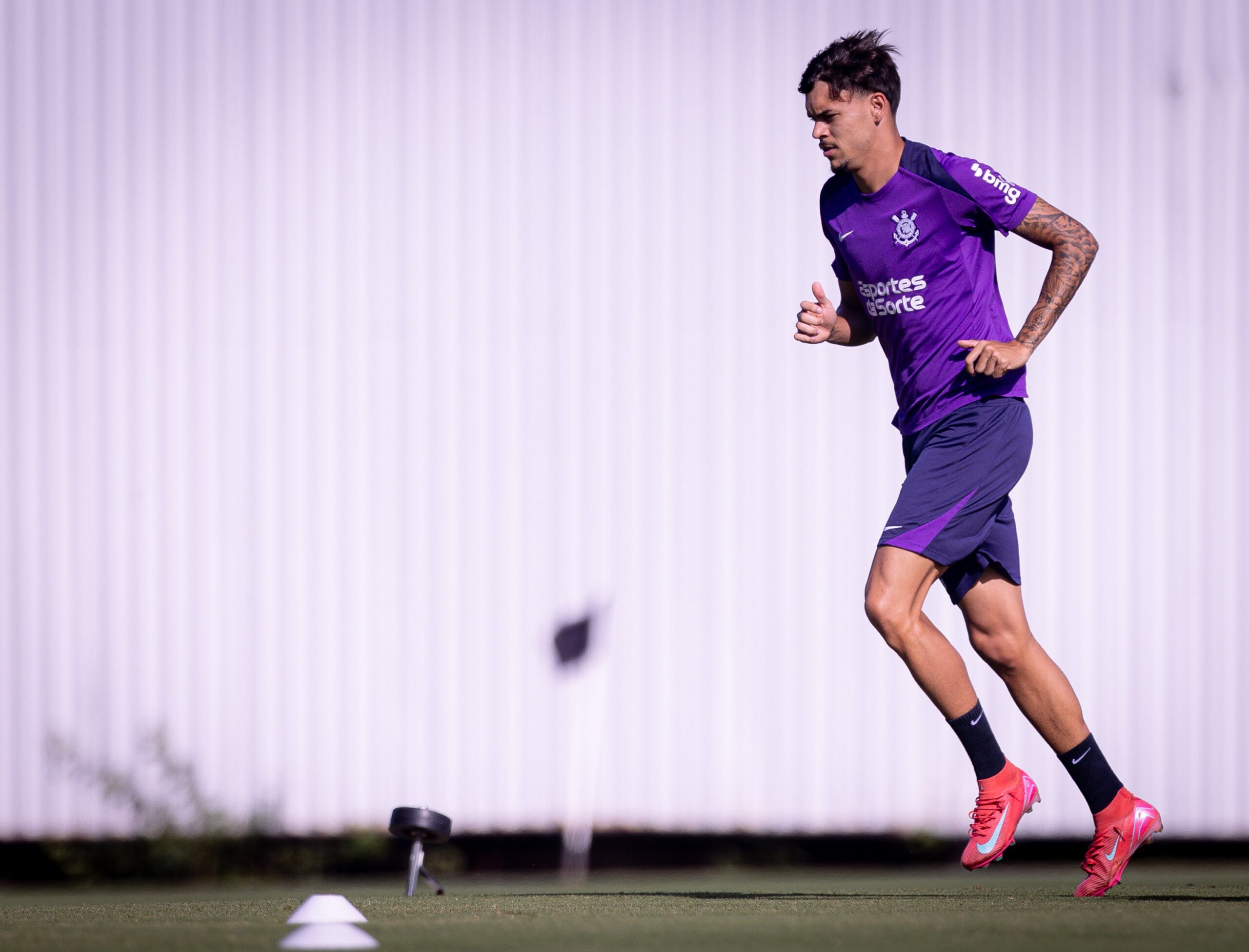 Corinthians se surpreende com veto a Tchoca, prepara exames e desiste de reforçar setor