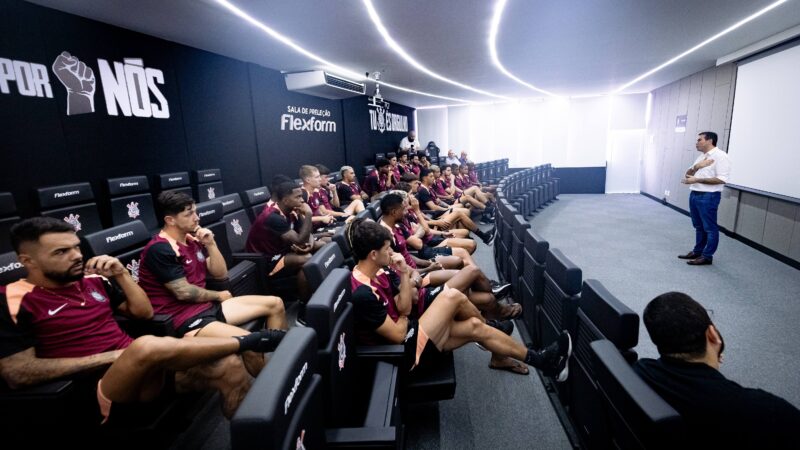 Hugo Souza revela pedido dos capitães do Corinthians a Marcelo Paz: “Prezamos pela verdade”