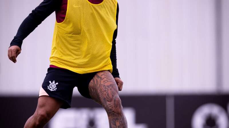 Memphis Depay faz primeiro treino com elenco do Corinthians em 2026