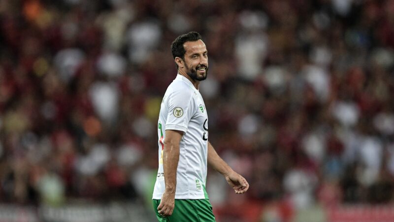 Botafogo-PB anuncia contratação do meia Nenê