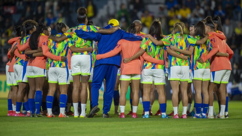 Lula assina MP com regras para mídia e direitos comerciais na Copa do Mundo Feminina de 2027