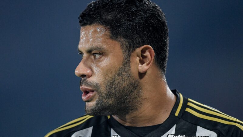Atlético-MG aguarda Hulk para definir futuro nesta terça-feira