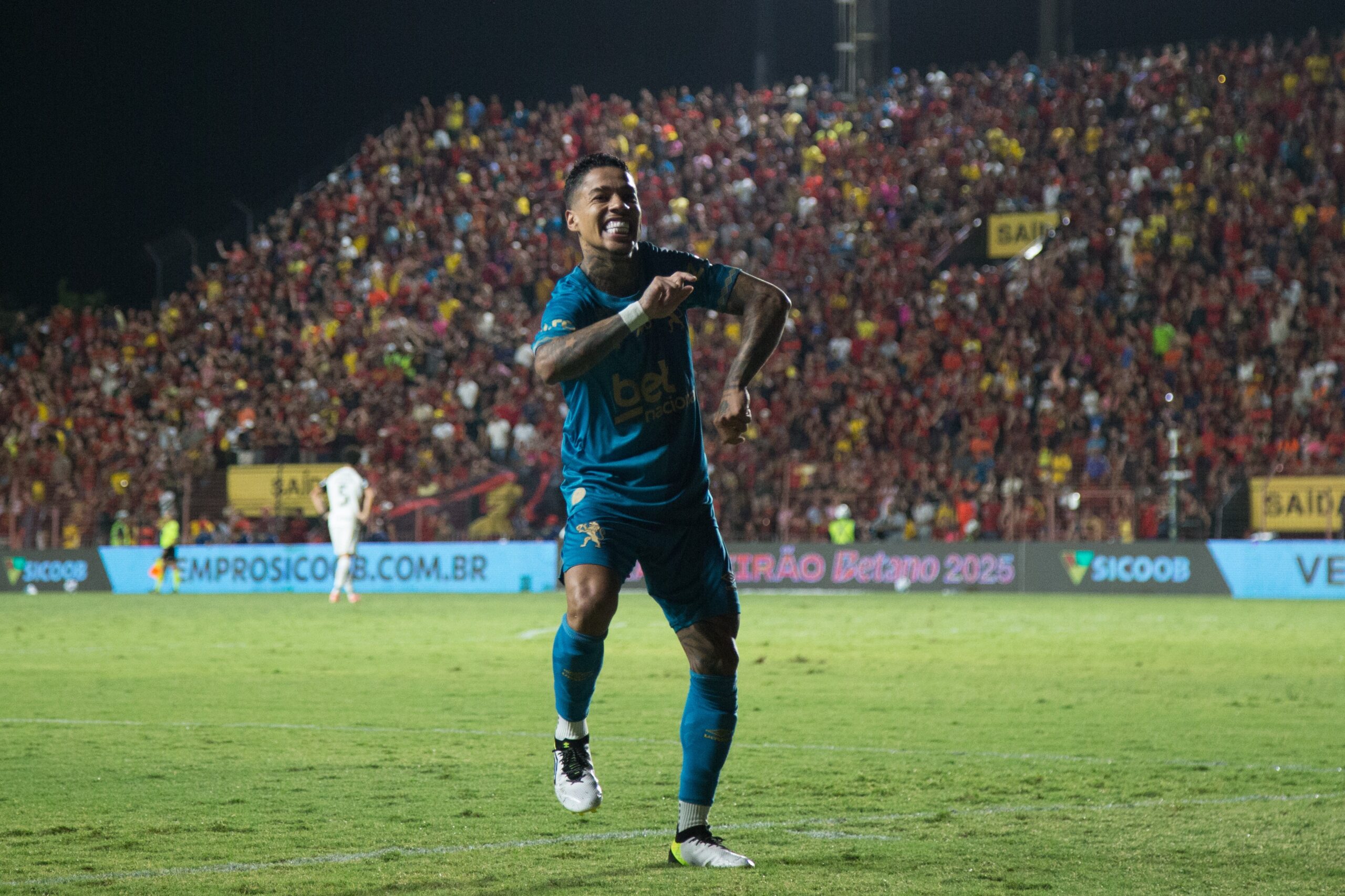 Ceará acerta contratação de Matheusinho para 2026