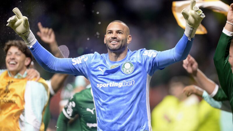 Grêmio anuncia a contratação de Weverton