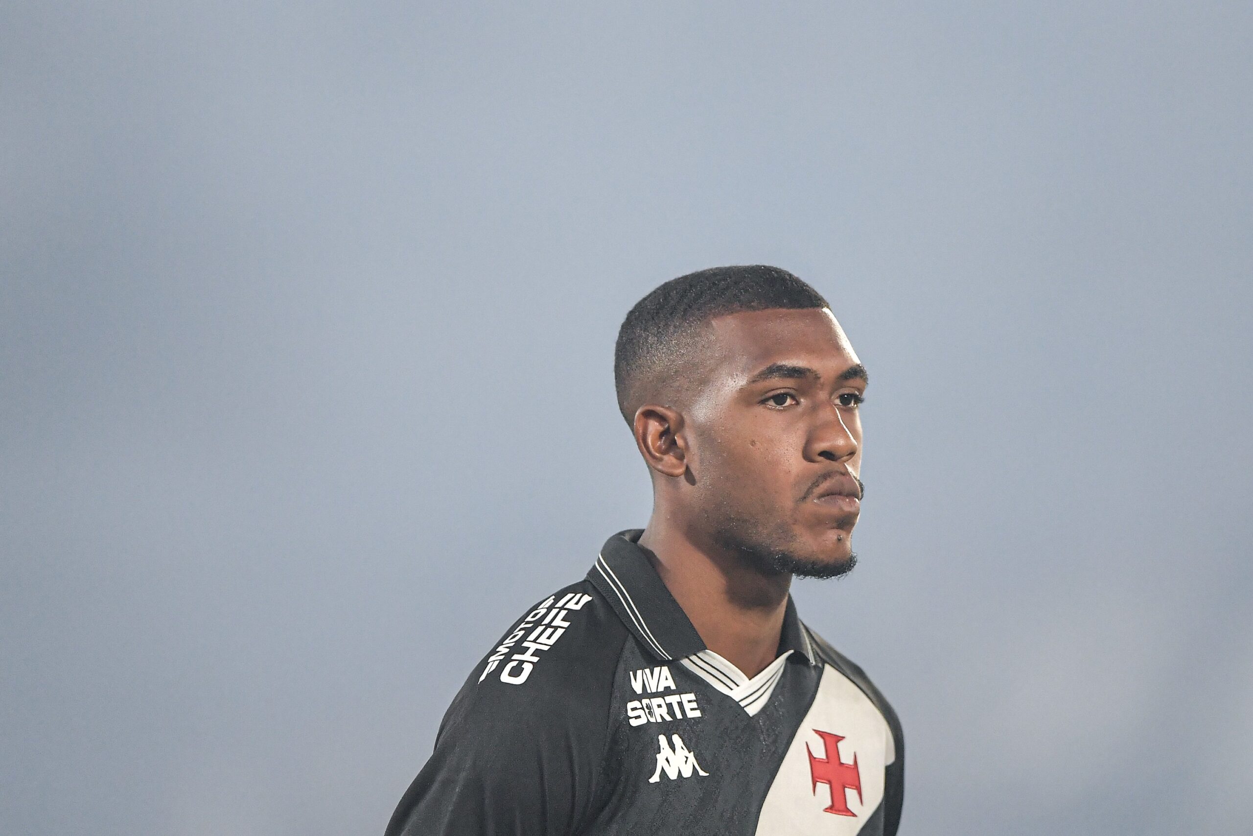 Rayan pode ser vendido nesta janela de transferências? Entenda o que pensam Vasco e estafe