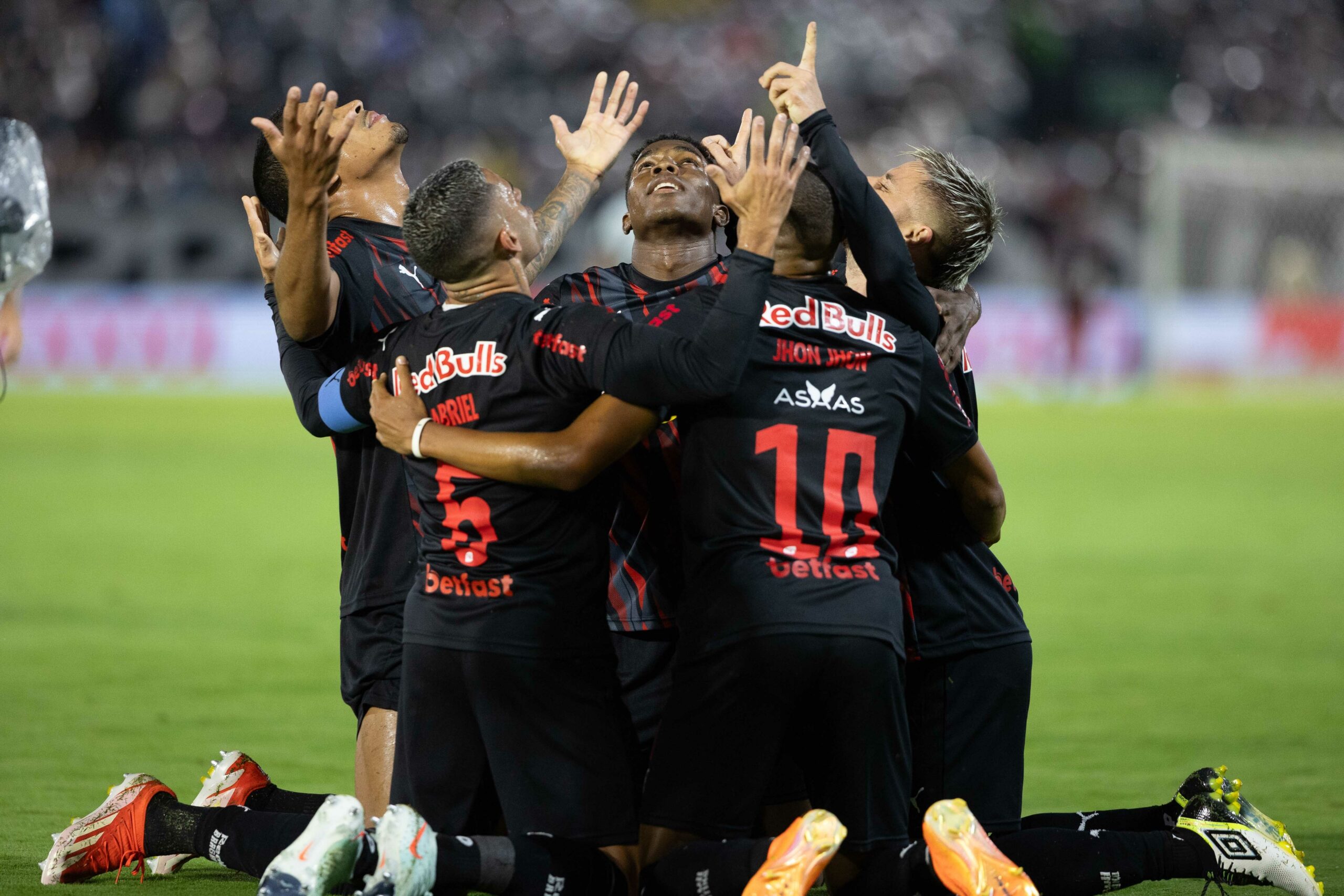 Bragantino é o único time da Série A que ainda não sofreu gols no ano; saiba qual é o mais vazado