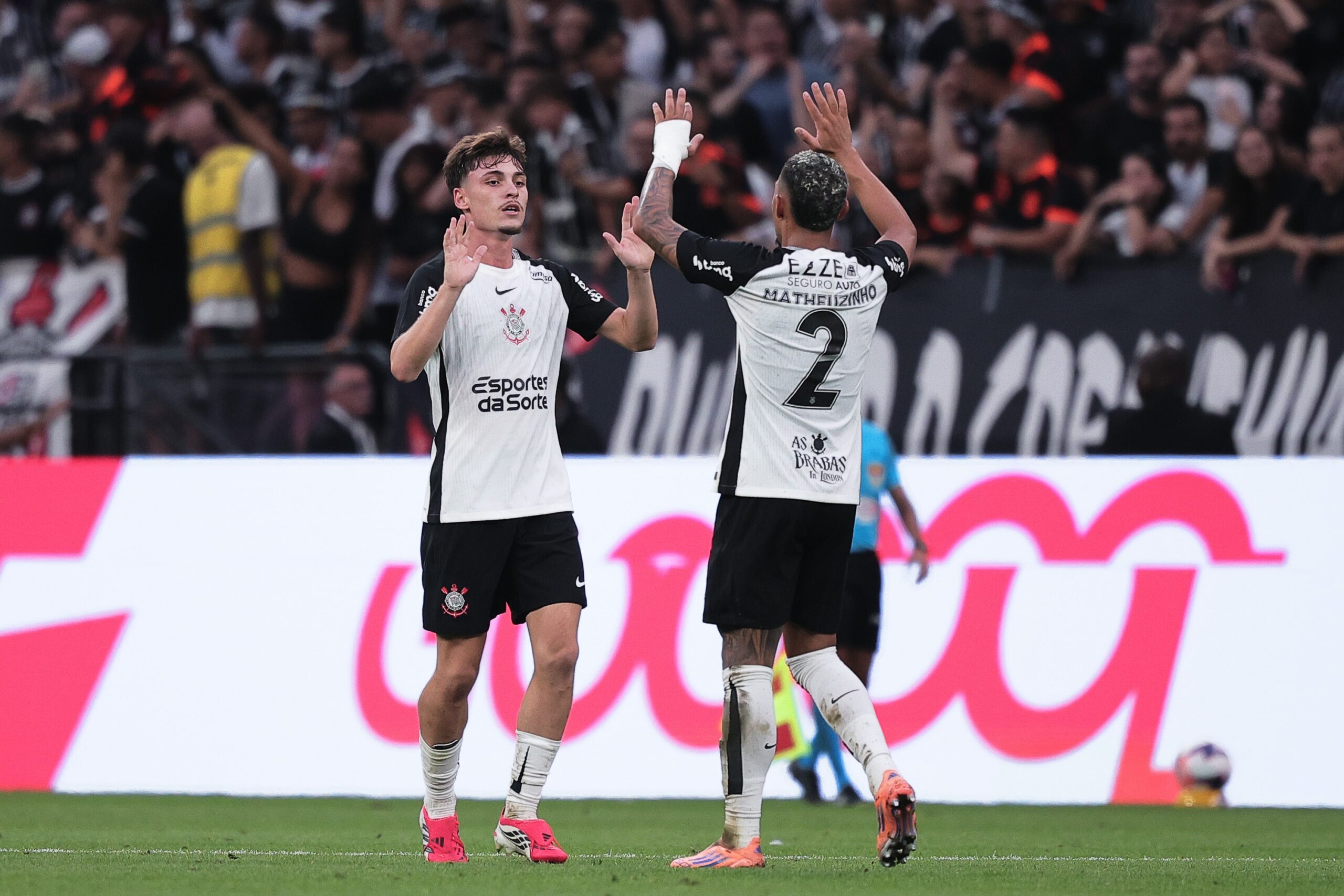 Análise: Corinthians repete problemas em clássico, mas vê novas opções para temporada