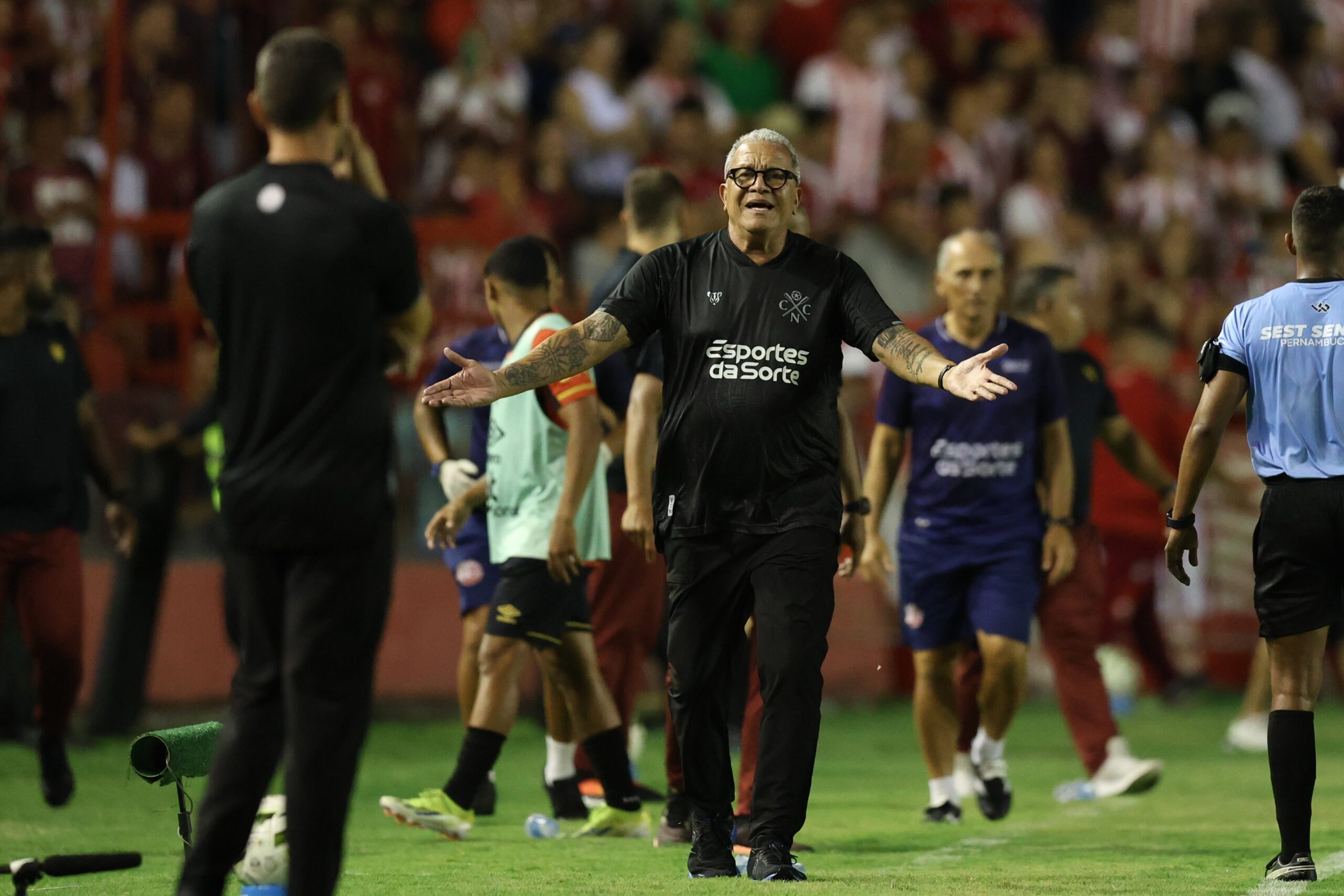 Hélio vê crescimento do Náutico e diz que ainda busca maior intensidade: “Não estou satisfeito”