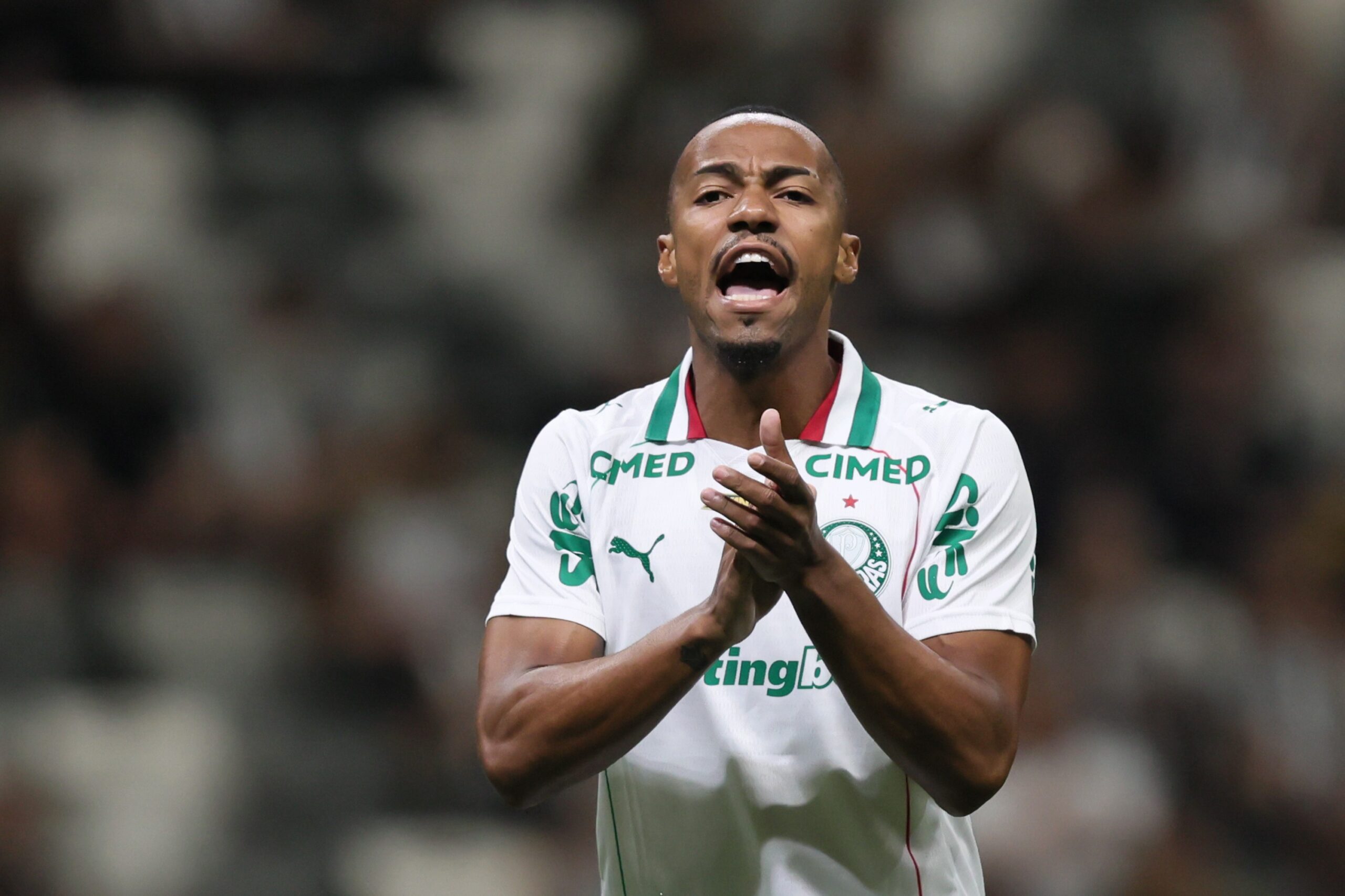 “Não é a primeira nem última vez que vou cobrar”: Marlon Freitas lidera como o Palmeiras desejava