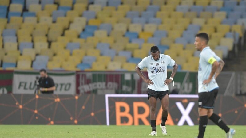 Análise: Grêmio não funciona com trocas de Luís Castro e “esconde” Arthur de Ancelotti