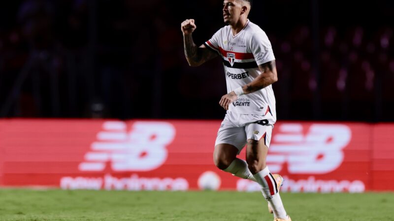 Luciano destaca postura do São Paulo em vitória contra o Flamengo: “Espírito de guerreiro”