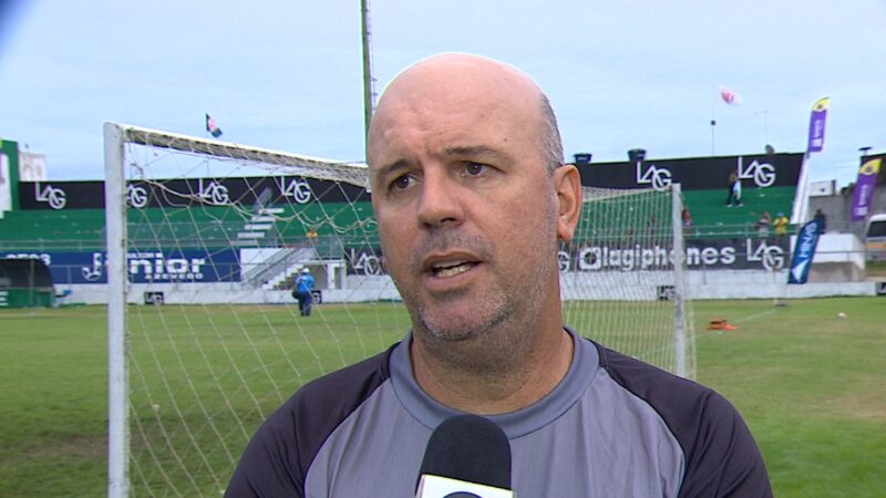 Lagarto anuncia saída do técnico Alan Dotti