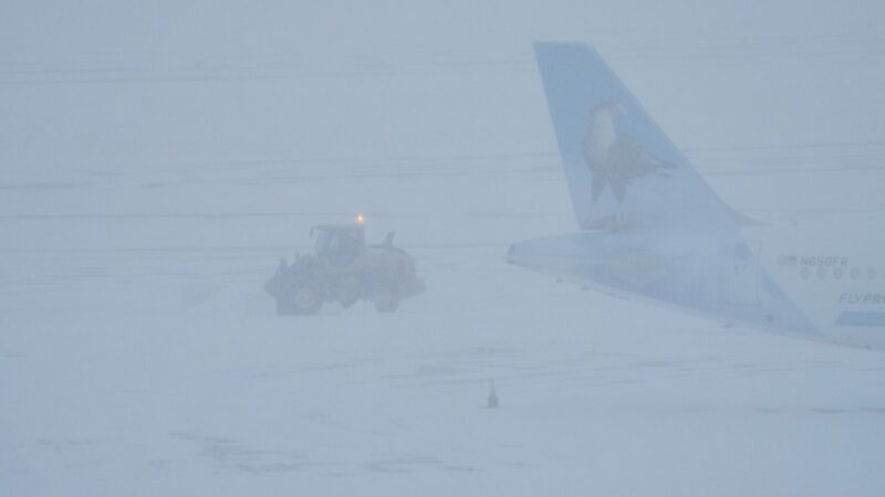 Mais de 10 mil voos são cancelados por causa de tempestades nos EUA