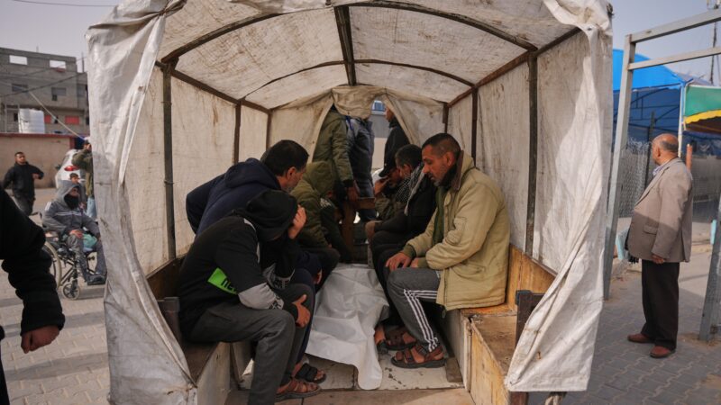 Gaza registra 12 mortes após ataque israelense às vésperas da reabertura de Rafah