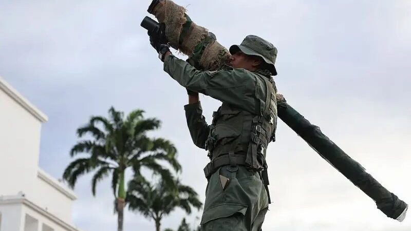 Por que sistema de defesa antiaérea que Venezuela comprou da Rússia e China não adiantou contra os EUA