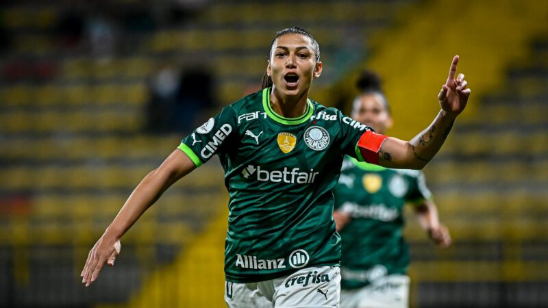 Palmeiras anuncia o retorno da atacante Bia Zaneratto
