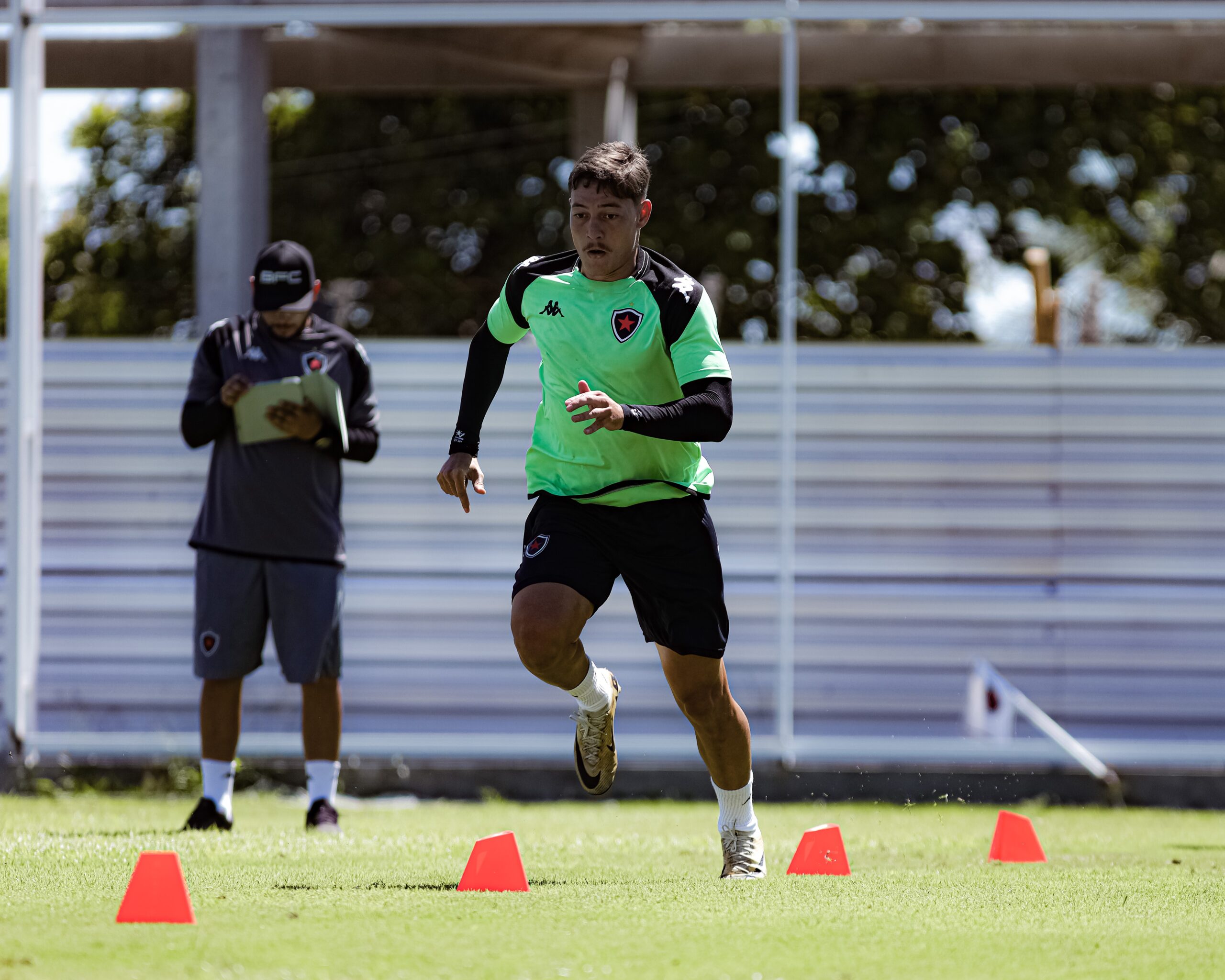 Botafogo-PB encaminha dois reforços e monitora atletas no DM antes do início do Paraibano