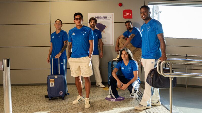 Cruzeiro lança nova camisa em alusão ao título da Libertadores de 1976; veja imagens e detalhes