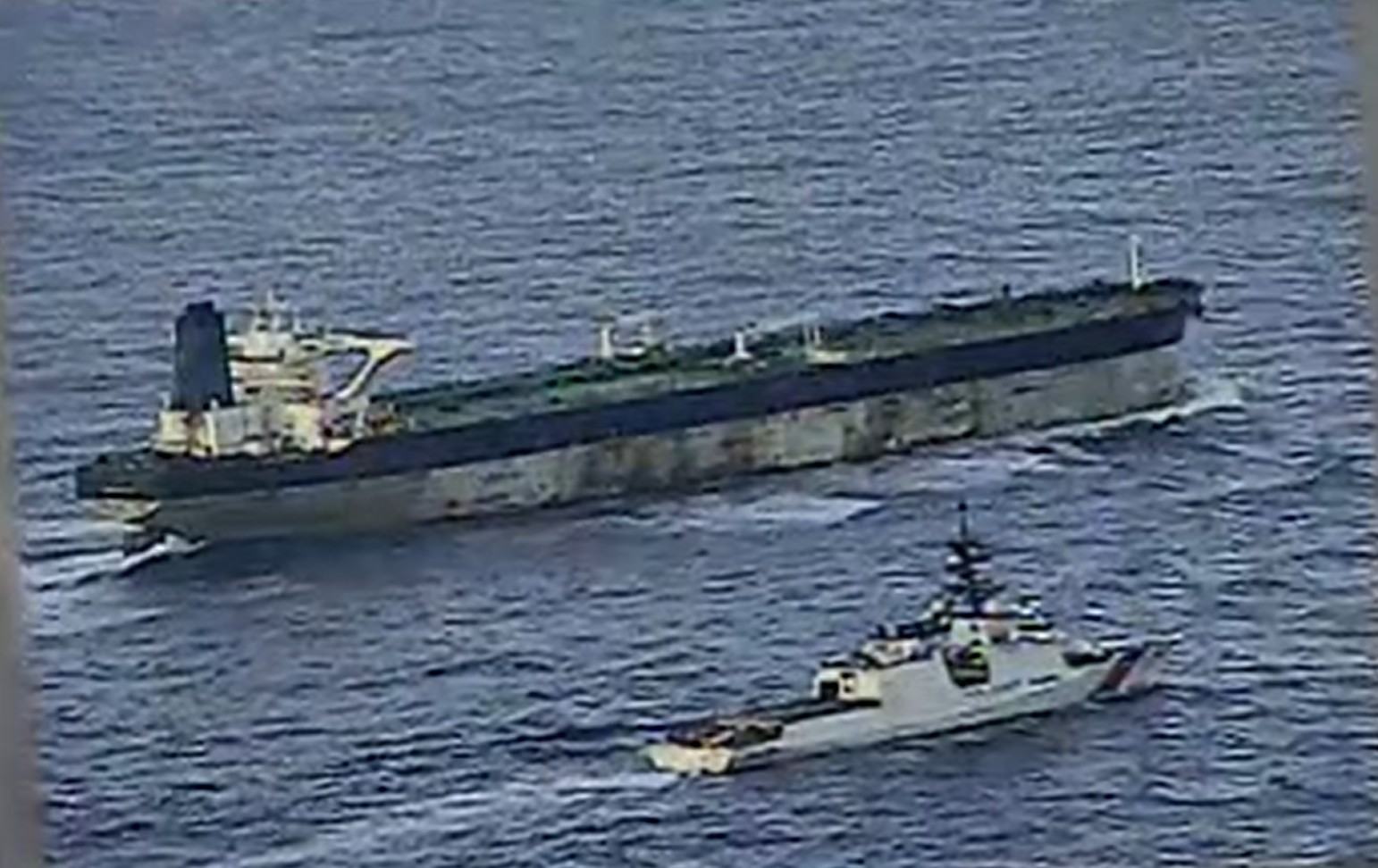 EUA fazem nova apreensão de petroleiro da Venezuela no Caribe, diz agência