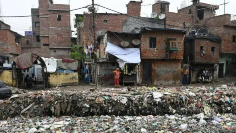 A Índia está cada vez mais rica, mas suas cidades seguem sujas e caóticas. Por quê?
