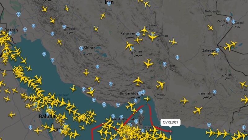 Aeronave da Marinha dos EUA faz voo próximo à costa do Irã