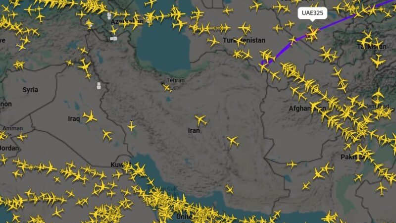 Irã fecha espaço aéreo para todos os voos internacionais