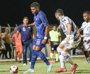 Iguatu e Tirol empatam sem gols no Cearense