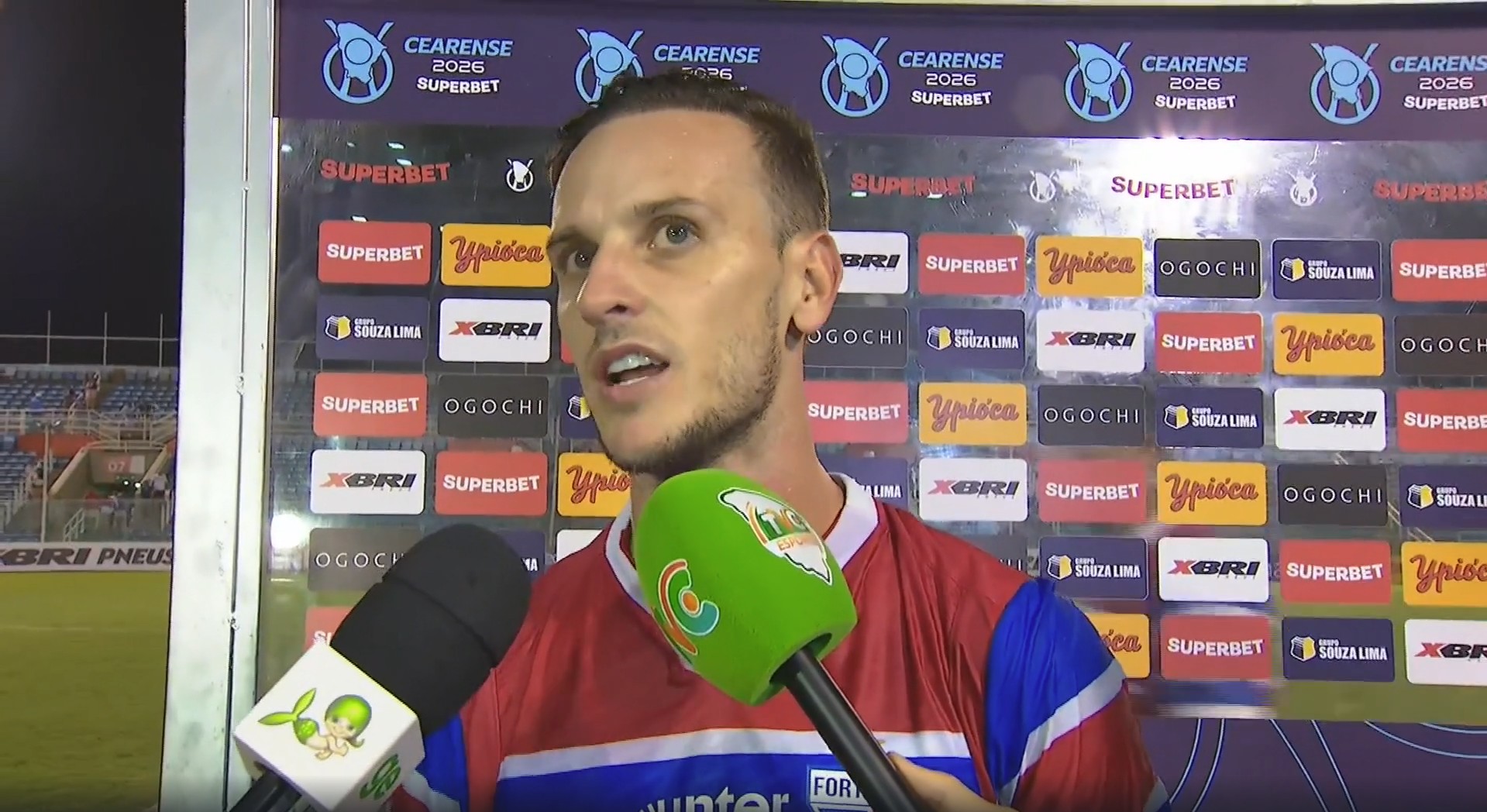 Pochettino, do Fortaleza, dá versão sobre confusão: “Não tenho culpa”