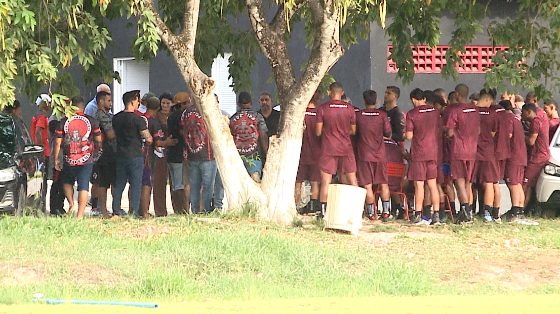Sem vencer no Estadual, Moto vive clima tenso antes de encarar o Luminense