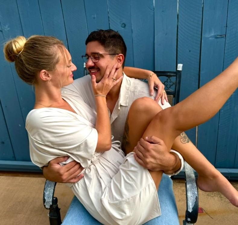 Esposa de brasileiro preso nos EUA faz post de aniversário e desabafa após não ter contato: ‘Fazendo tudo para te encontrar’