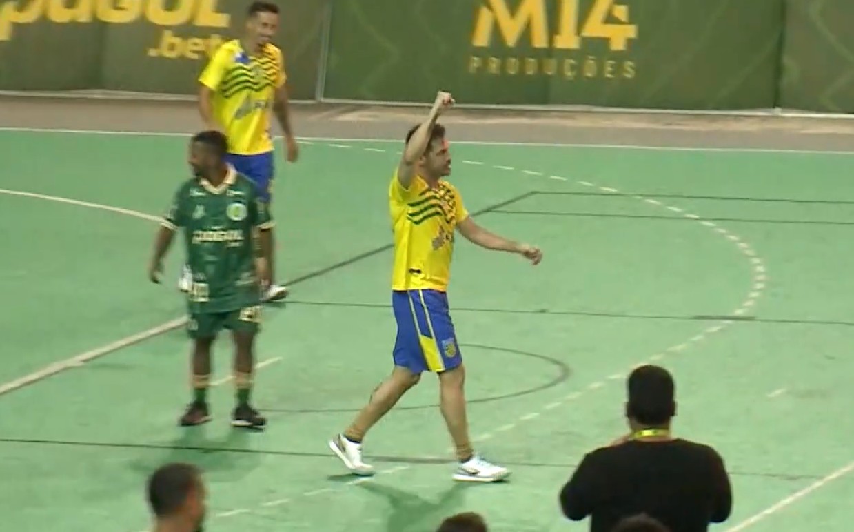 Rei do Futsal, Falcão faz jogada individual e abre o placar em jogo festivo no Piauí; assista ao lance