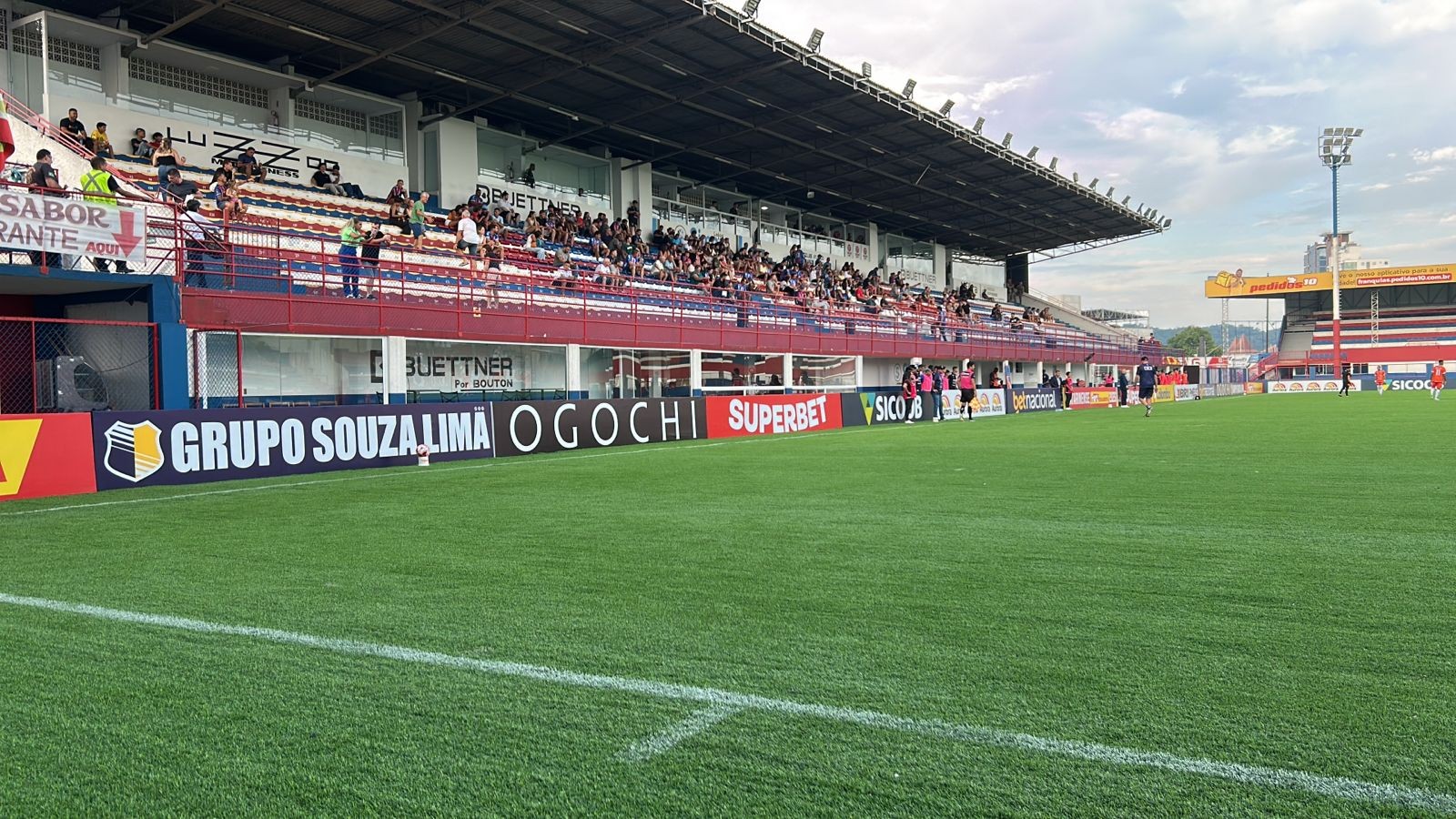 Brusque x Santa Catarina: onde assistir ao vivo, horário e escalações