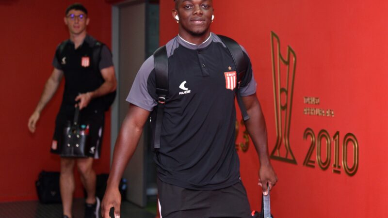 Athletico acerta a contratação do atacante Edwuin Cetré; veja detalhes