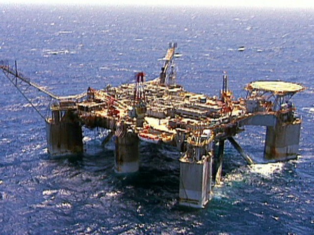 Ações da Chevron e de refinarias dos EUA sobem com expectativa de acesso ao petróleo da Venezuela