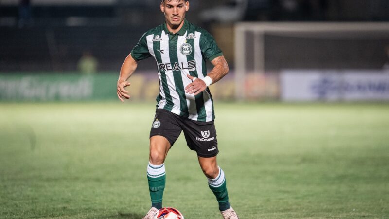 Lavega valoriza início no Coritiba, vê “match” com Ronier e mira sequência maior que no Flu