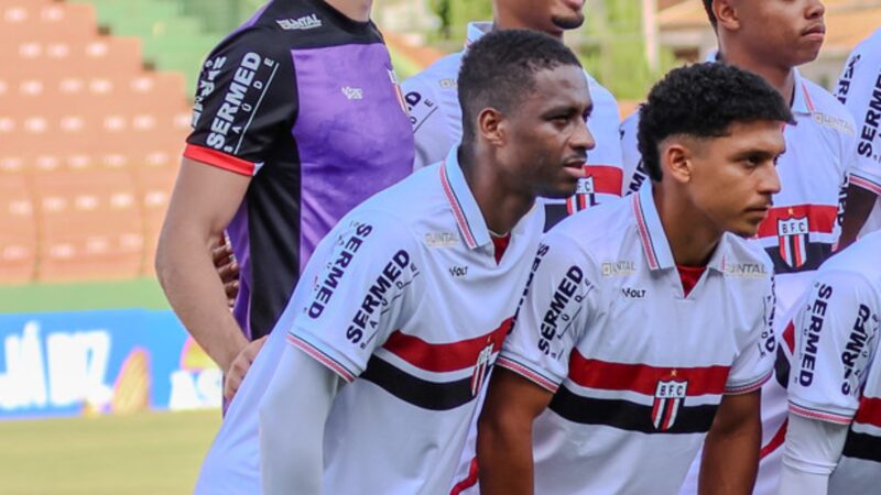 Volante ex-Palmeiras volta a jogar após diagnóstico de doença rara nos pulmões