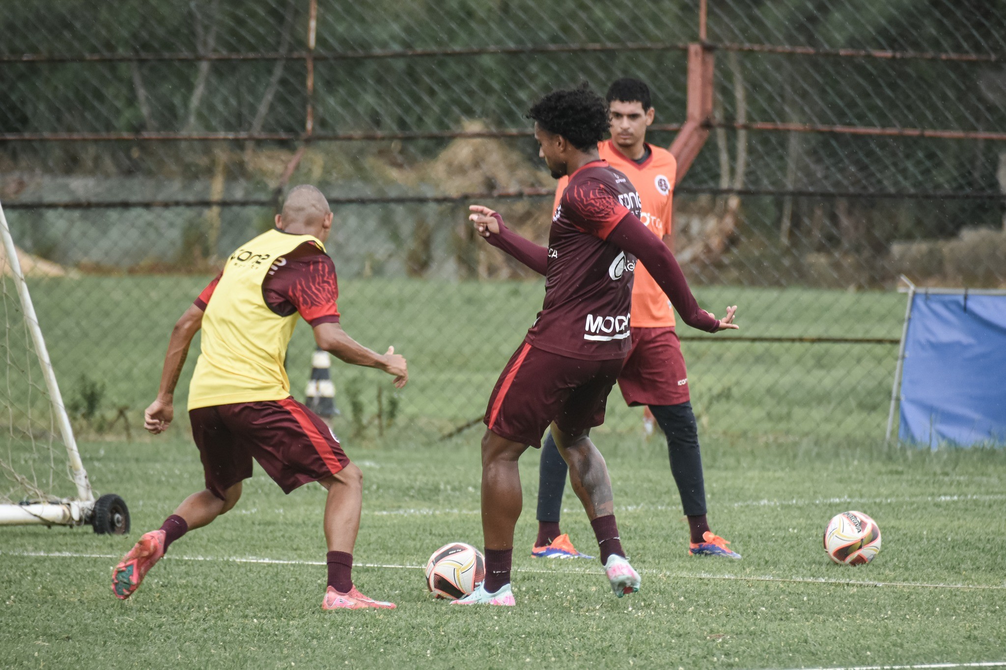 Técnico da Desportiva blinda elenco e busca nova vitória em clássico