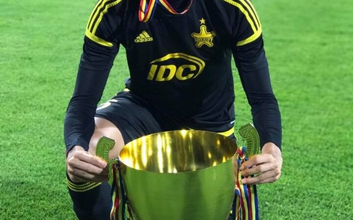 Zagueiro revelado pelo Corinthians que já jogou Champions League fecha com o Joinville