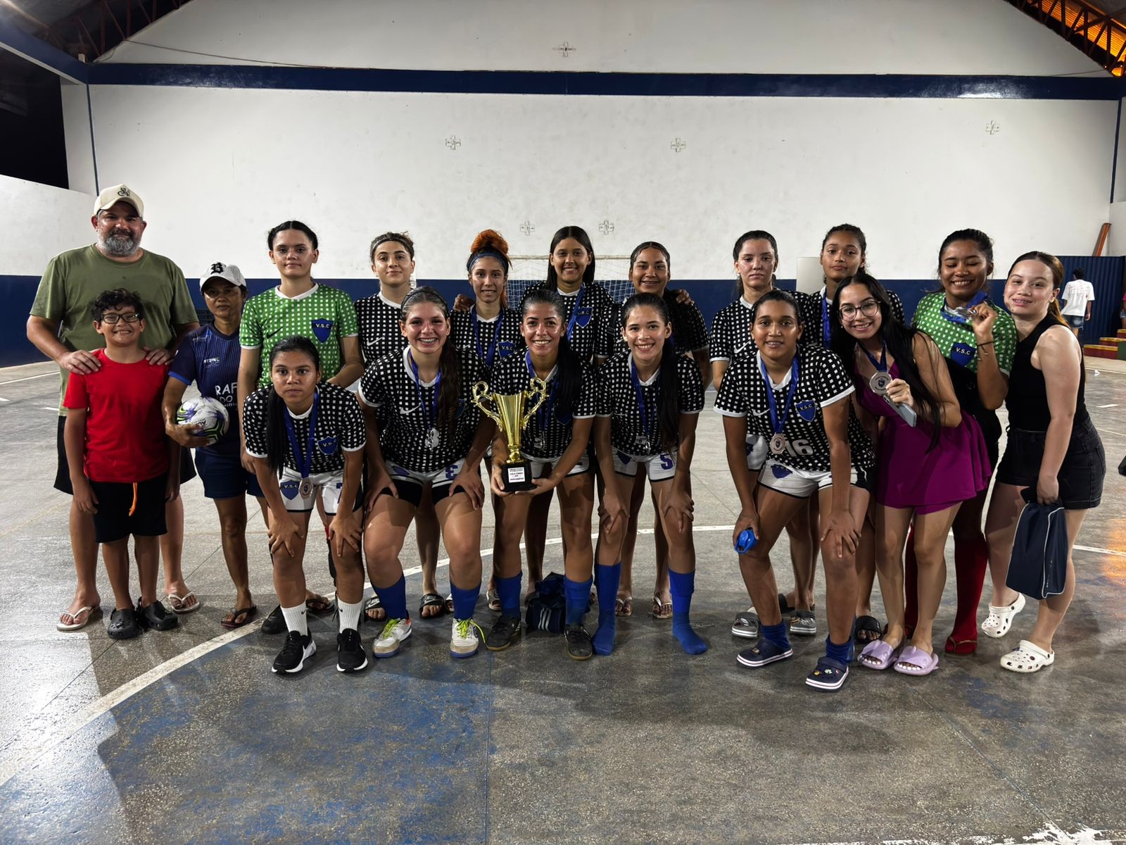 Curtinha: Veneza Sport Club divulga edital convocando para Assembleia Geral Extraordinária