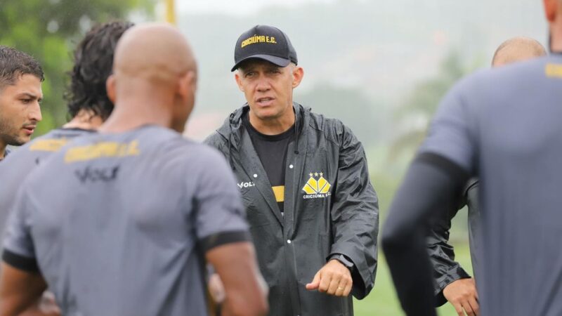 Eduardo Baptista avalia elenco do Criciúma para 2026: “Voltaram em um nível surpreendente”