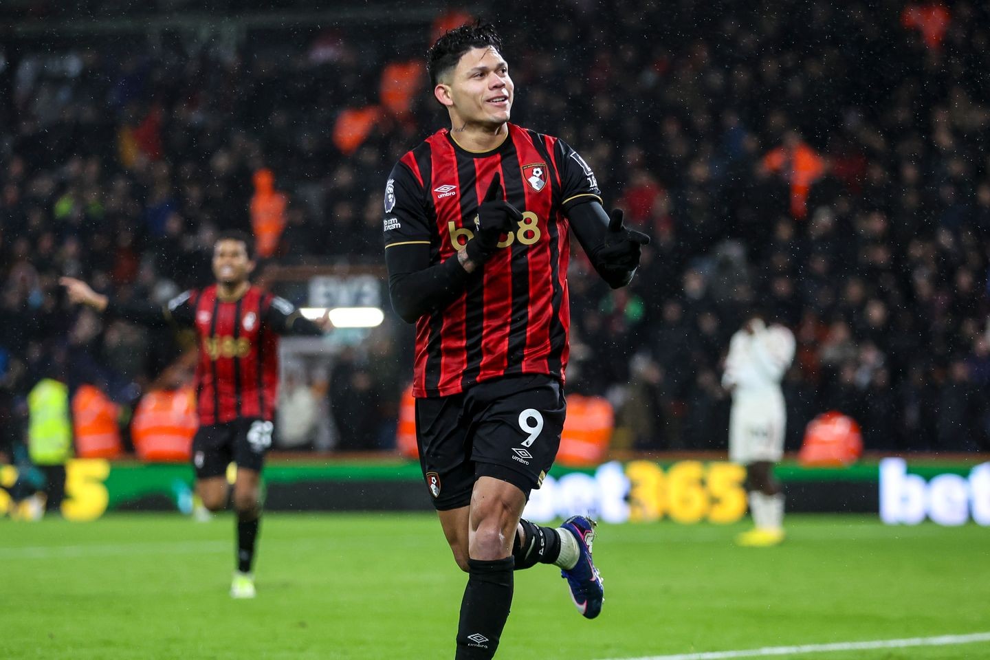 Ex-Fluminense amplia coleção de gols contra grandes ingleses: “Brincam que sou o terror do Big Six”