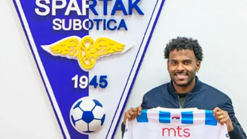 Lembra dele? Cria do Botafogo e ex Cruzeiro, atacante vai ser camisa 10 em time europeu