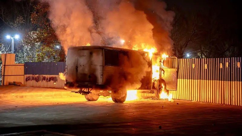 Por que protestos no Irã são maior teste para regime desde 1979 e tornam próximos dias decisivos