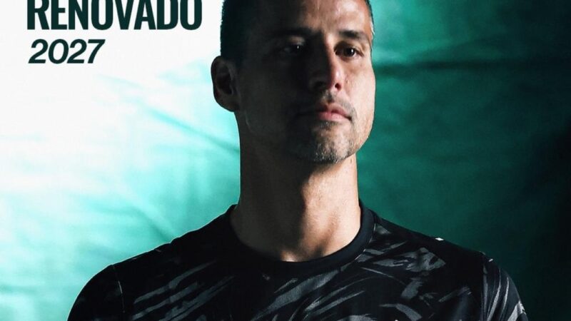 Fluminense renova com Fábio até 2027