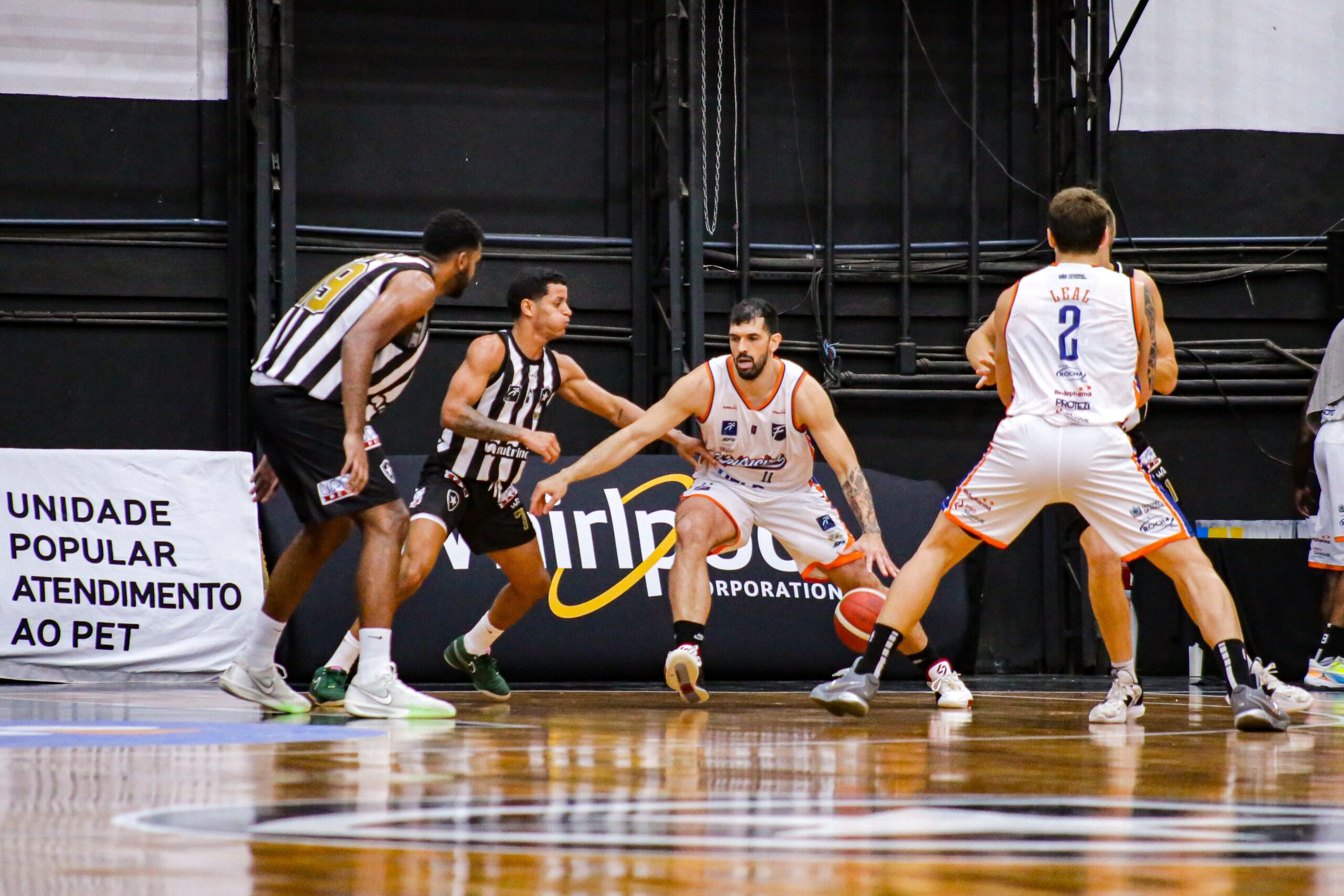 Basquete Unifacisa e Botafogo medem forças em nova rodada do NBB