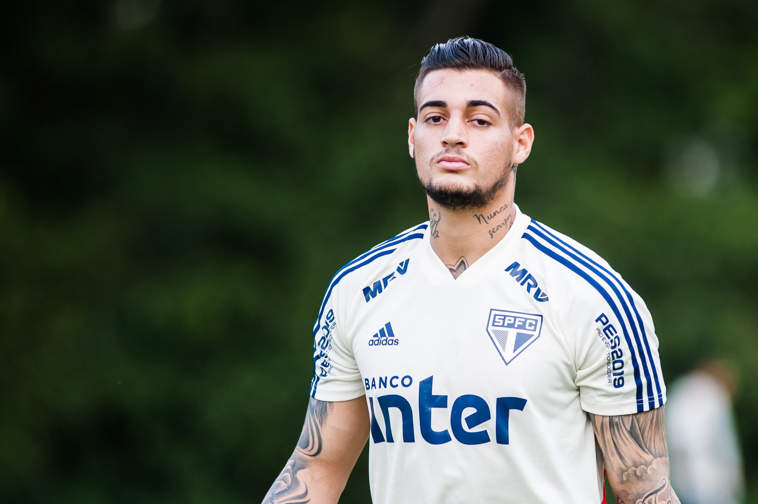 Sem jogar há mais de um ano, goleiro Jean, ex-São Paulo, acerta com o América de Cali-COL