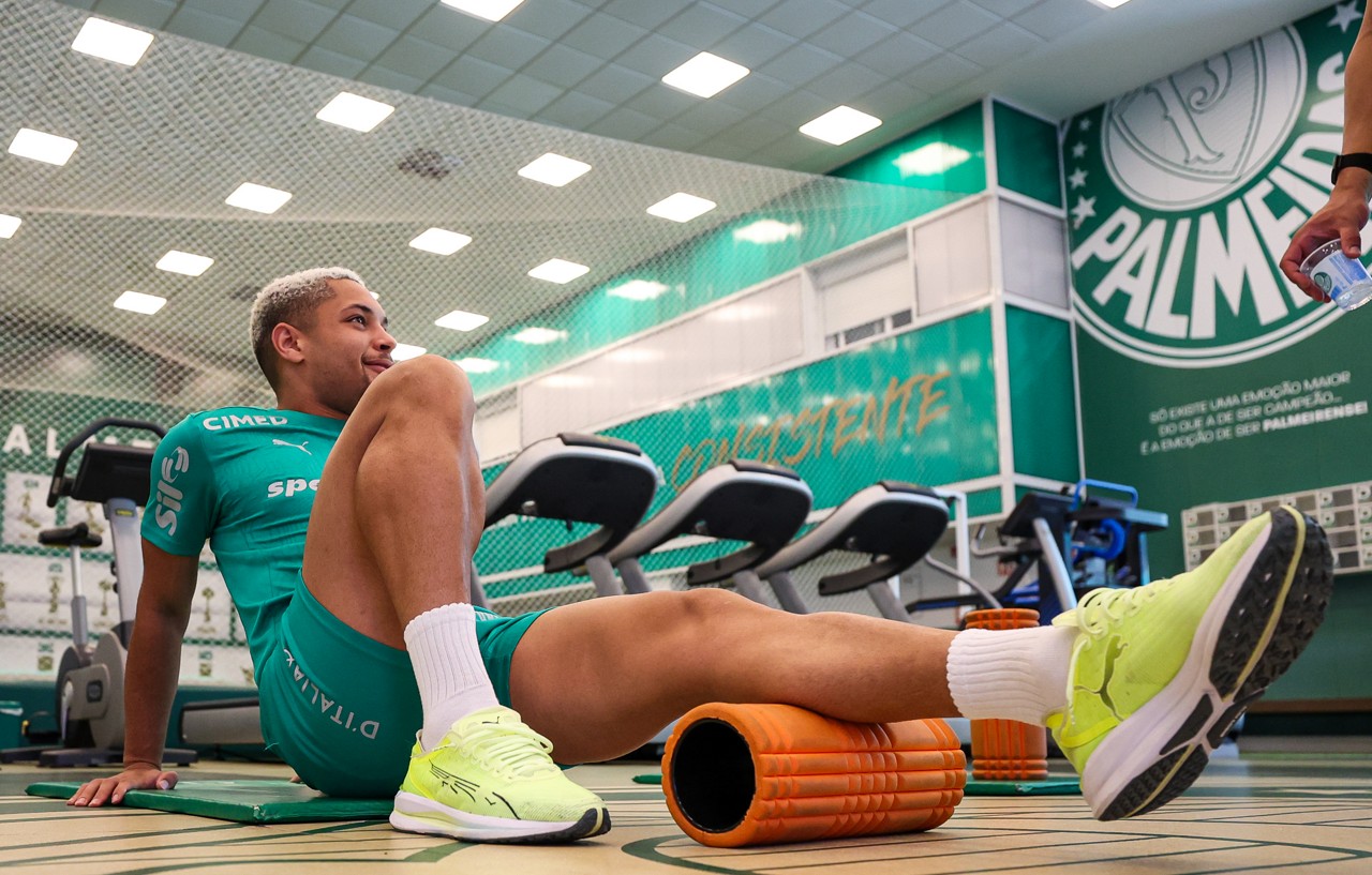 Palmeiras liga alerta para lesões no início do ano e define data para ter elenco no auge físico